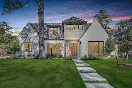 12128 Broken Arrow St Houston, TX 77024