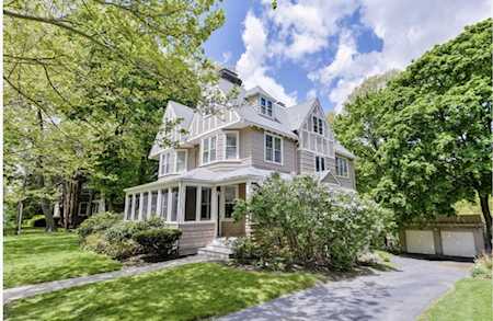 261 Clinton Rd Brookline, MA 02445
