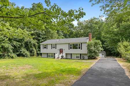 23 Parkwood Dr Pepperell, MA 01463