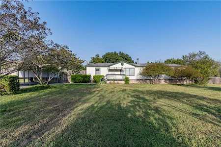 14302 Plover PL Del Valle, TX 78617