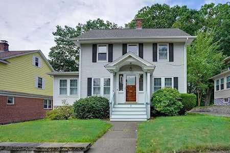 15 Longfellow Rd Worcester, MA 01602