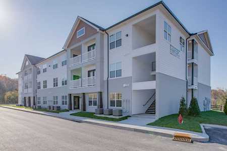 6411 Charlotte Rd Cir #106 Nashville, TN 37209