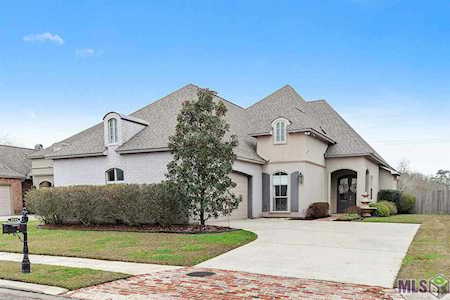 9008 Foxgate Dr Baton Rouge, LA 70810