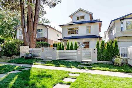 3071 Clark Drive Vancouver, BC V5N 3J2