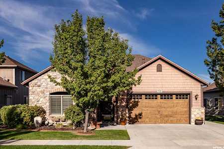 9126 S Jordan Oaks Dr Sandy, UT 84070