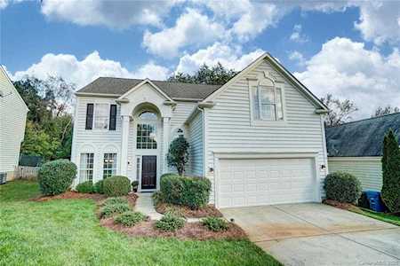 835 Clearbrook Rd Matthews, NC 28105