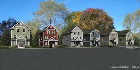 Unit 11 Landmark Hill Square Kittery, ME 03904