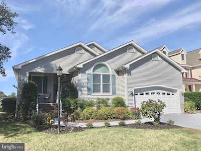 56 Skyline Ct Ocean Pines, MD 21811