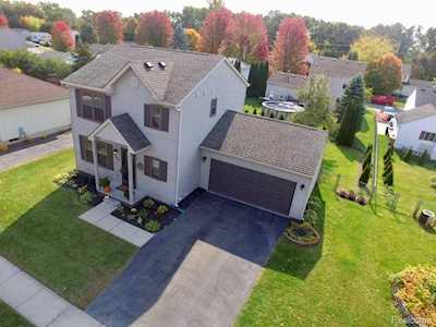 754 Cricket Crossing Pinckney Vlg, MI 48169