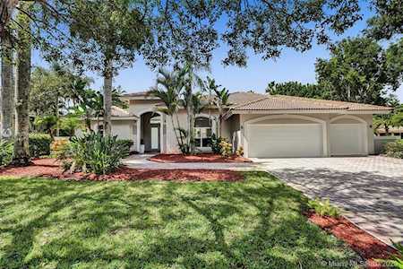 1074 NW 121st Ln Coral Springs, FL 33071
