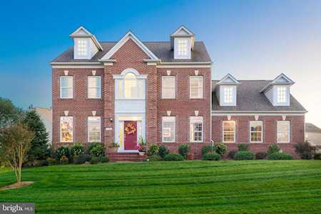 212 Harbinger Dr Rockville, MD 20855