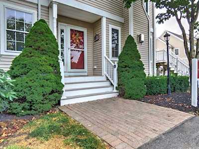 305 Regency Lane #305 Abington, MA 02351