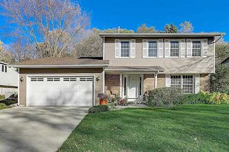 4714 Beacon Hill Road Eagan, MN 55122