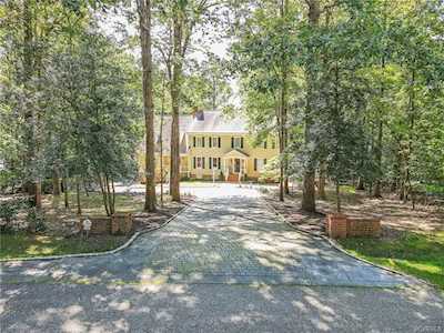 13421 Torrington Dr Midlothian, VA 23113