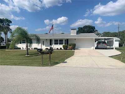 1520 Loralin Dr Englewood, FL 34223