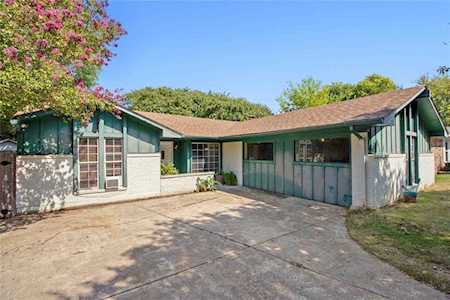 5437 Prince Drive Lake Dallas, TX 75065