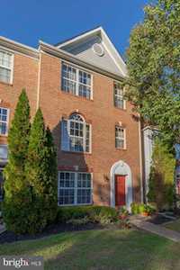 9802 Larson Place Waldorf, MD 20603