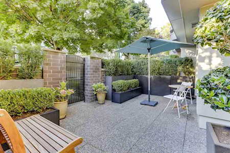 1330 Jervis Street #101 Vancouver, BC V6E 2E3