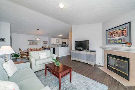 10305 Trotters Pointe Dr #201 Louisville, KY 40241