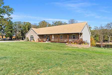 23210 Fox Creek Road Warrenton, MO 63383