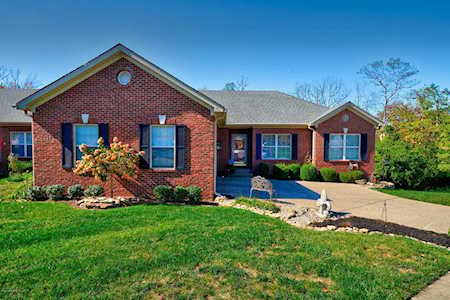 7800 Hunsinger Gardens Ln Louisville, KY 40220