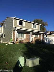 335 Eagle Way South Lyon, MI 48178