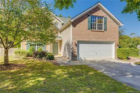 421 Sugar Maple Dr Tega Cay, SC 29708