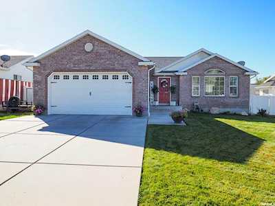1033 W 1875 N Clinton, UT 84015