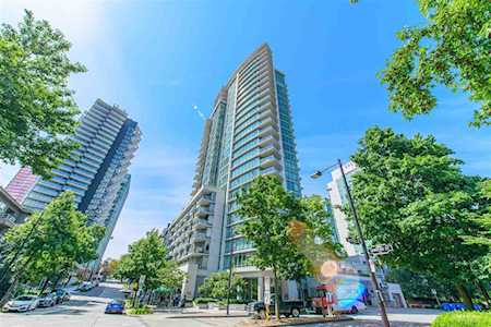1616 Bayshore Drive #1204 Vancouver, BC V6G 3L1
