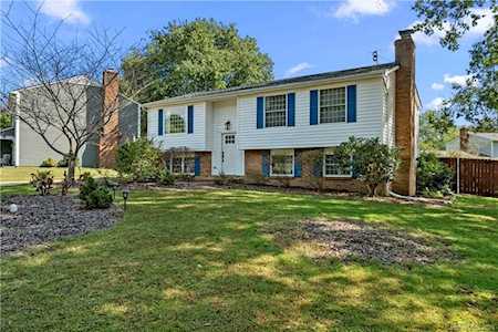 11423 Five Cedars Rd Charlotte, NC 28226