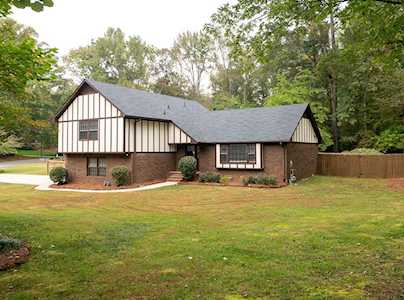 1942 Clinton Dr Marietta, GA 30062