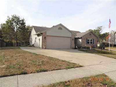 8613 Cressmoor Court Indianapolis, IN 46234