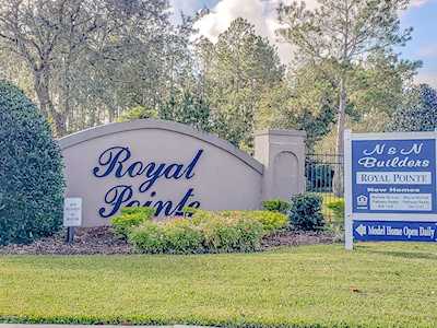 2678 Royal Pointe Dr Green Cove Springs, FL 32043