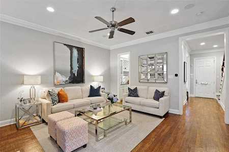 3637 Reagan Street Dallas, TX 75219