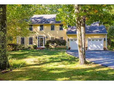 79 Pomeroy Meadow Rd Southampton, MA 01073