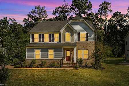 13287 Beacon Hill Way Carrollton, VA 23314