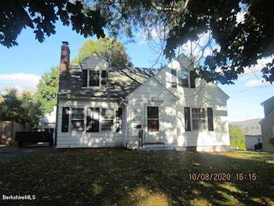 106 Ridgeway Ave Pittsfield, MA 01201