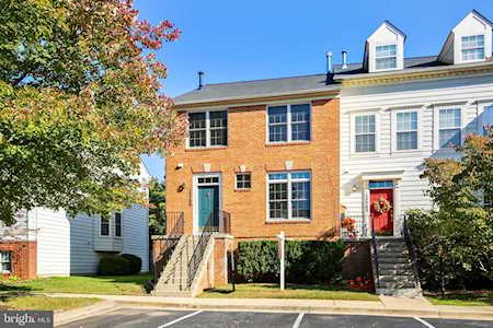 17707 Smokewood Dr Germantown, MD 20878
