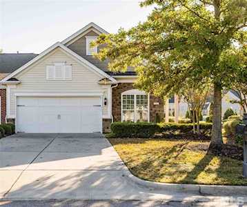 732 Hornchurch Loop Cary, NC 27519