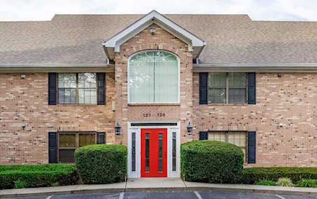 2726 Hollywood Terrace #127 Louisville, KY 40206
