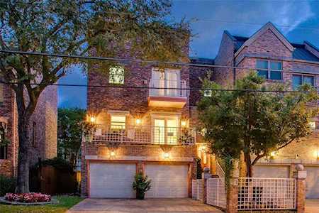 927 Liberty Street Dallas, TX 75204