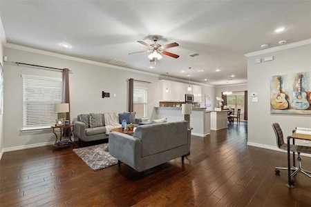 3433 W 6th Street Fort Worth, TX 76107