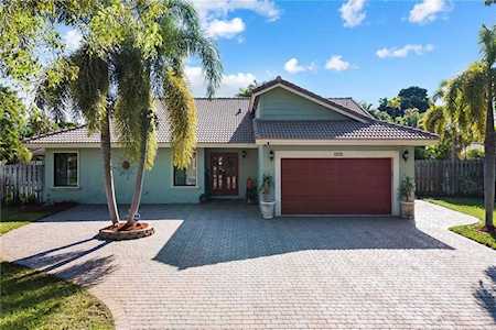 2155 NW 114th Ter Coral Springs, FL 33071