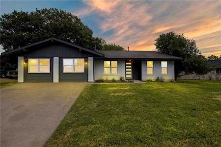 7301 Charlton DR Austin, TX 78723
