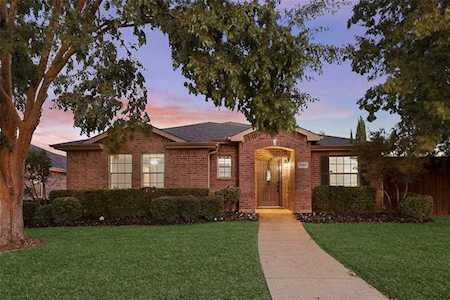 7966 Highpoint Ridge Frisco, TX 75035