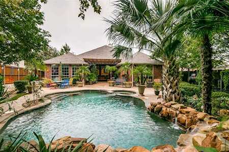 320 Love Bird Lane Murphy, TX 75094