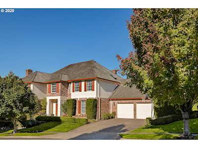2517 NW Pinnacle Dr Portland, OR 97229