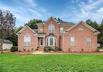 7781 Coachman Ct Harrisburg, NC 28075