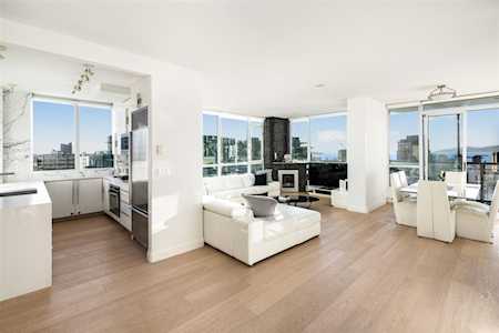 1328 W Pender Street #3501 Vancouver, BC V6E 4T1