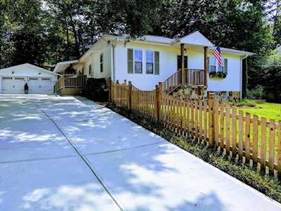 2733 Carlton Place Brookhaven, GA 30319